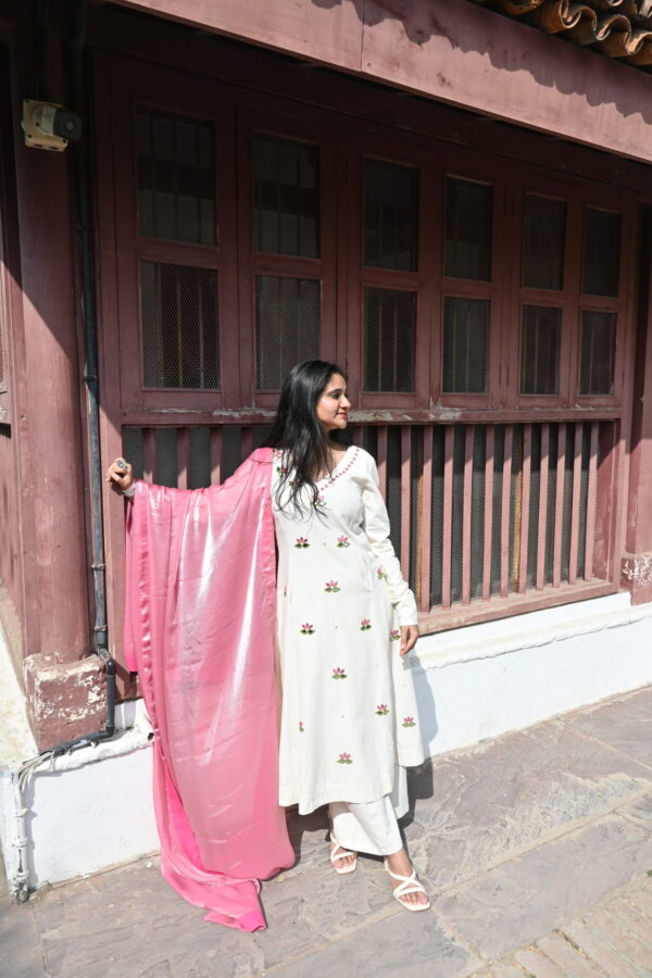 White Lotus Set (Kurti + Plazo + Dupatta)