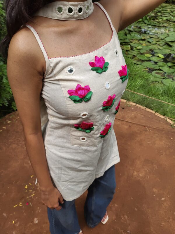 Lotus Kurti